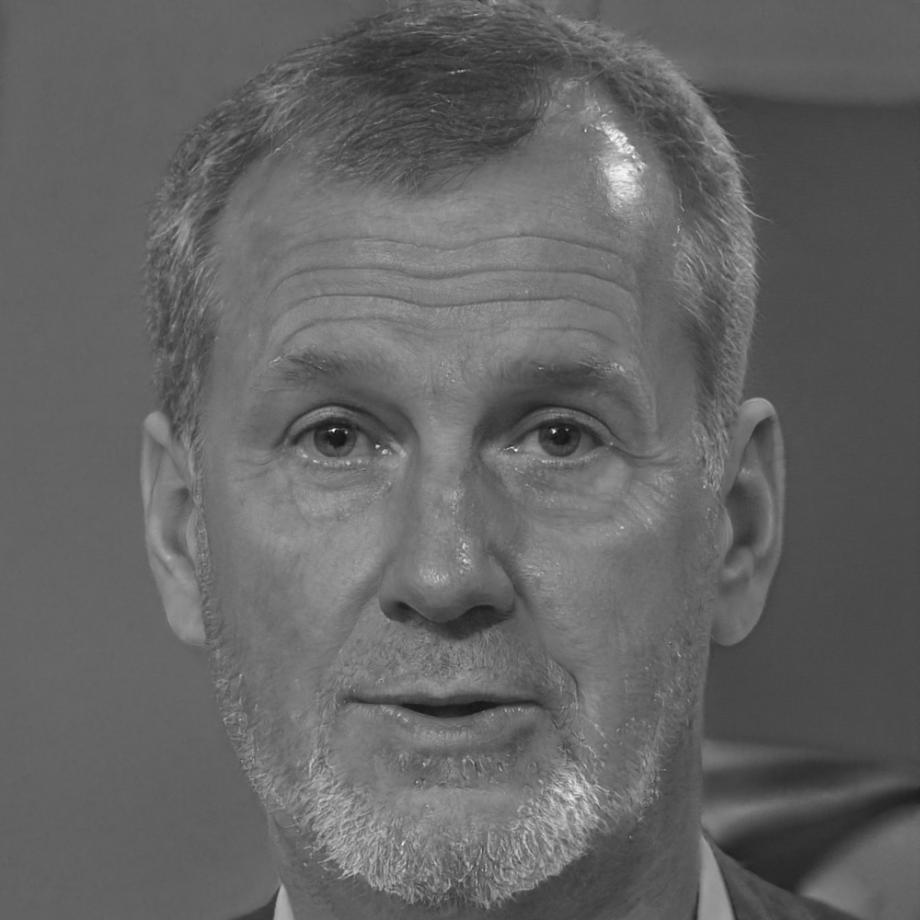 Dr. Callum MacLeod, Goal Planning Specialist